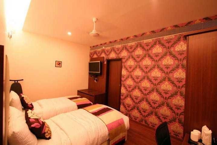 Hotel Florence Rāipur Esterno foto